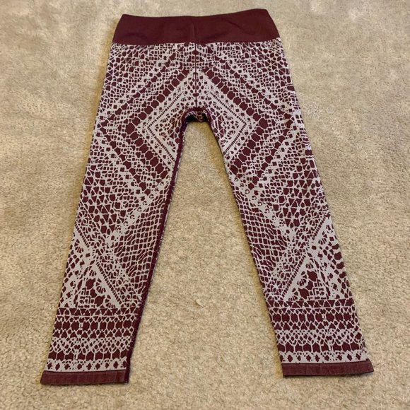 Fabletics Veranda Seamless Cropped Tank - Picture 13 of 14